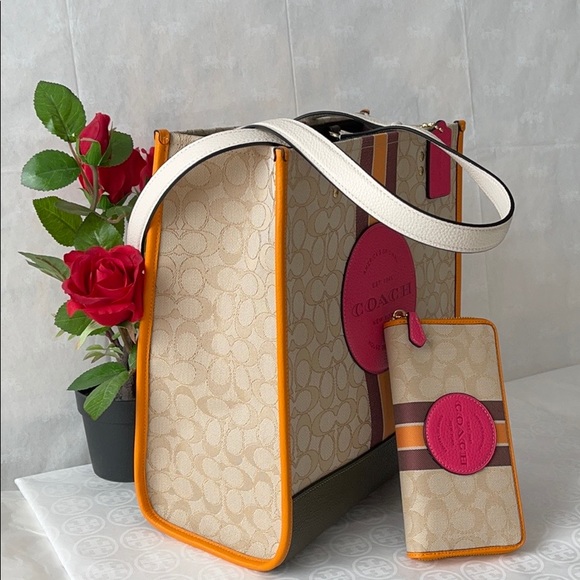 🌹Coach Set🌹 - Picture 3 of 10